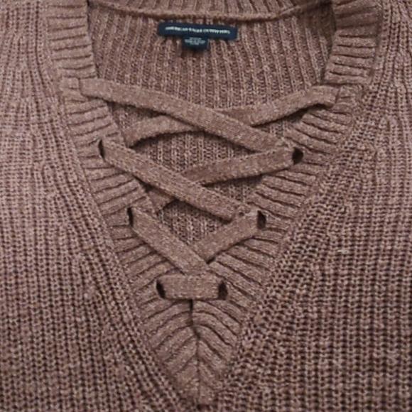 AE sweater - Picture 3 of 4